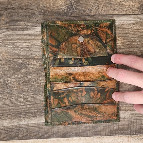 Unique Wallet - Picture 3 of 4